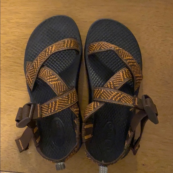 little kid chacos